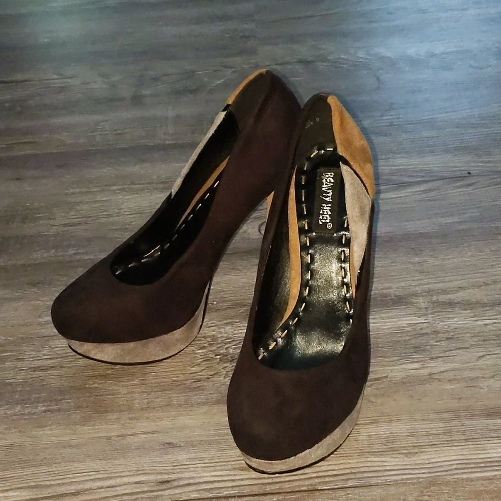 Beauty Heel suede heels Sz 9